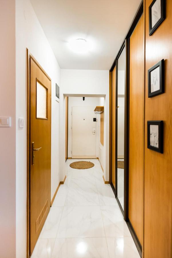 Woronicza Homey Wooden Apartment وارسو المظهر الخارجي الصورة